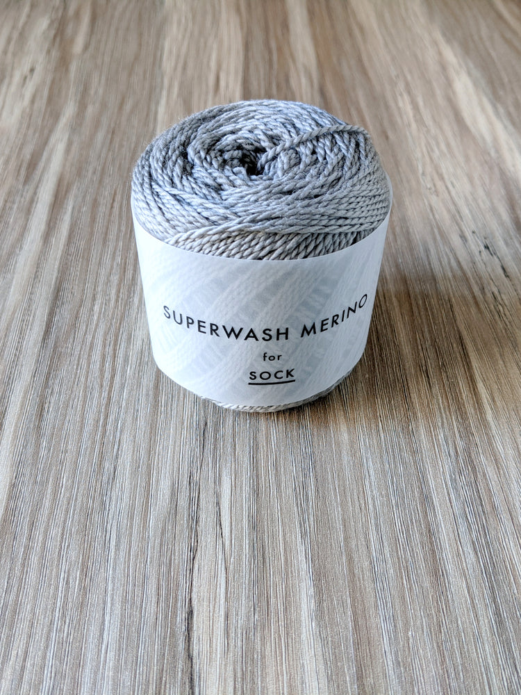 Super Wash Merino (スーパーウォッシュメリノ) :8 ライトグレー